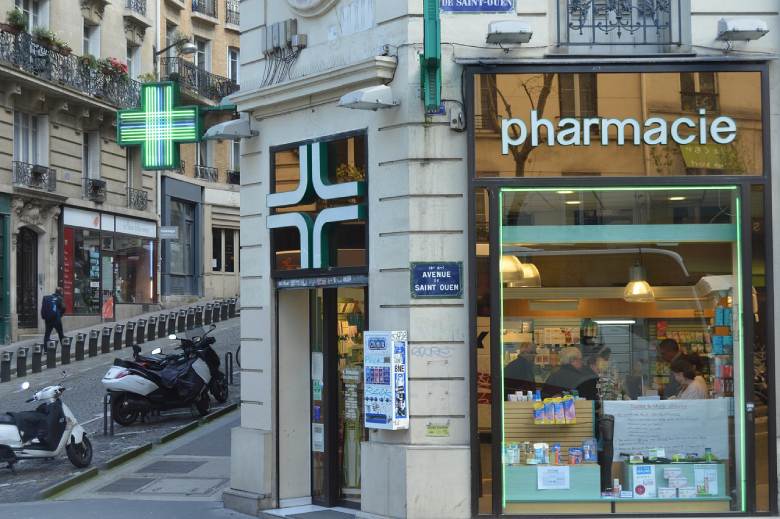 buy legal cbd cannabis in a pharmacy