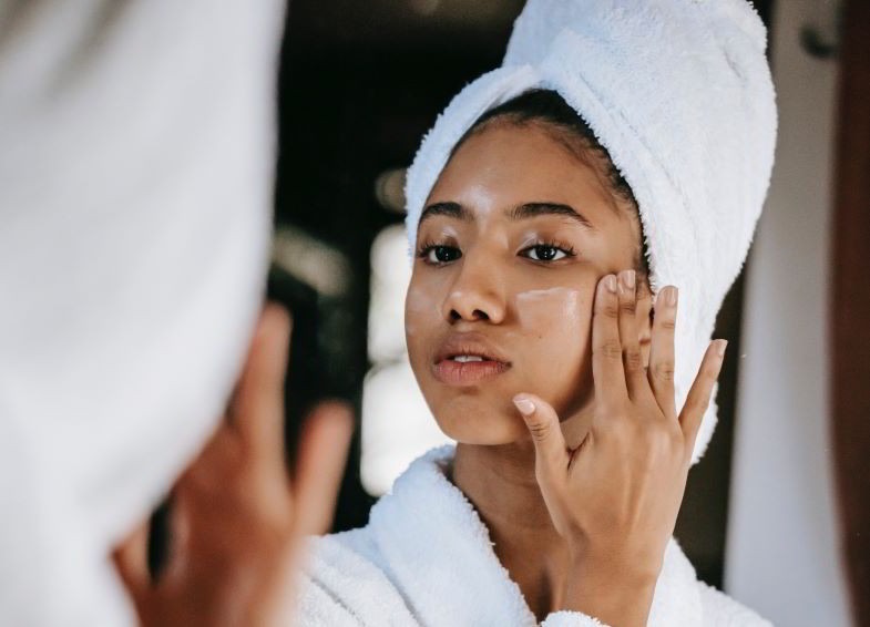 Hemp cream and cosmetic properties for the face.